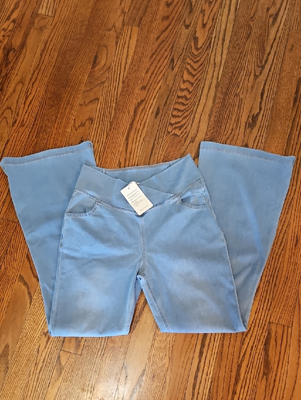 NWT Blue Rose High-Waist Flare Jeans in Light Blue - Picture 9 of 14